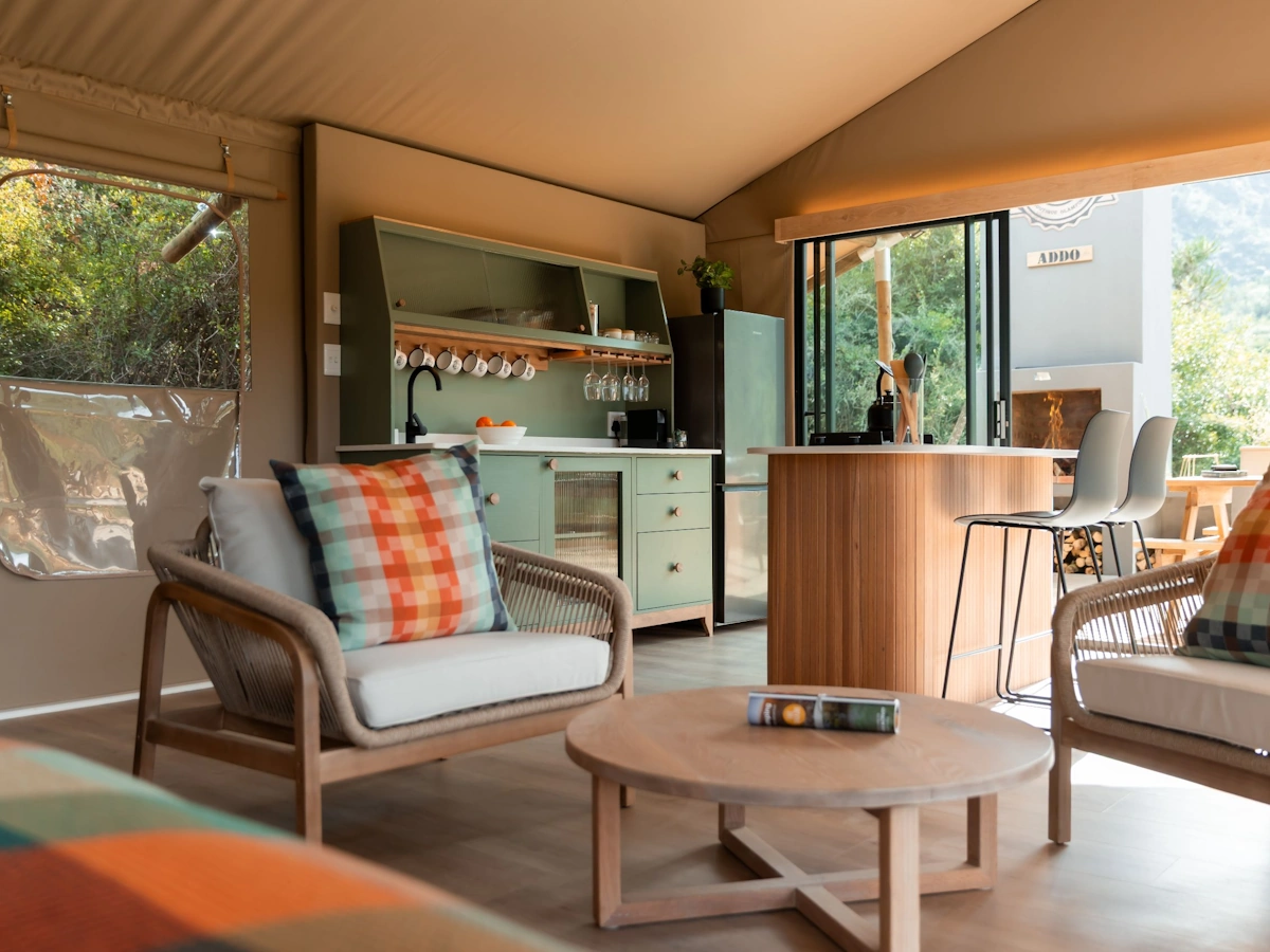 AfriCamps Premium tent 001.webp