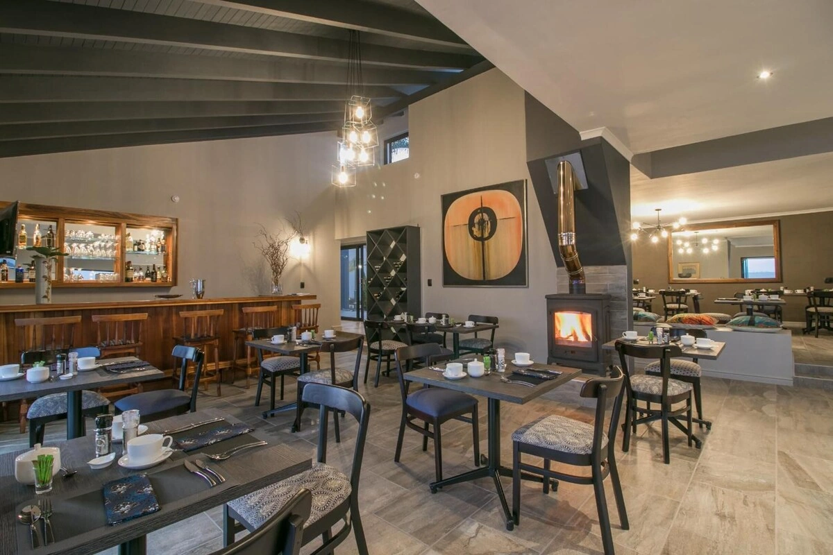 Somervreug Guest House restaurant.webp
