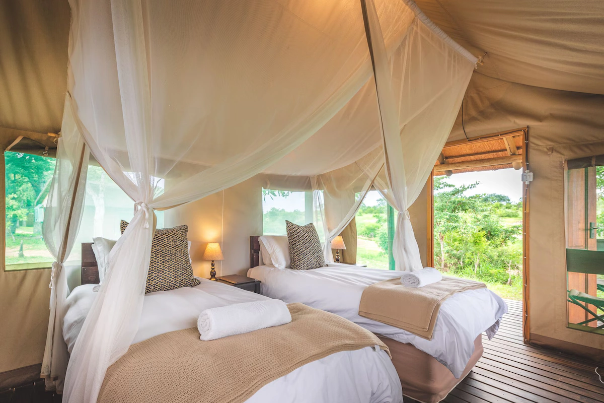 Shindzela Tented Safari Camp tenten binnenkant.webp