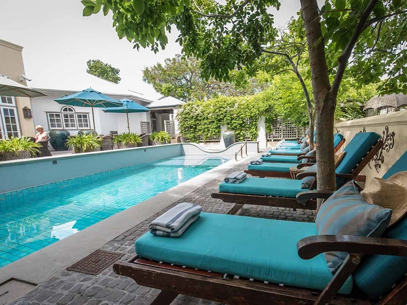 Hout Bay Manor zwembad.webp