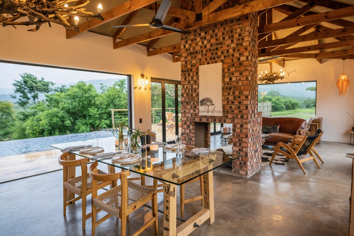 Sasi Bush Lodge Lodge Main Lodge dining lounge area 001.webp