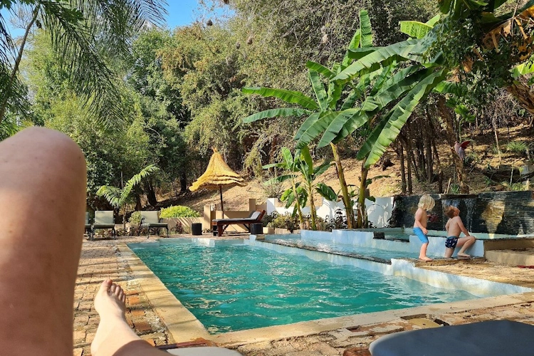 Rainbow River Lodge zwembad.webp