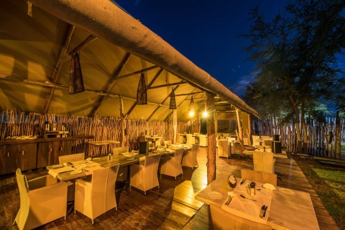 chobe river camp diner.jpg