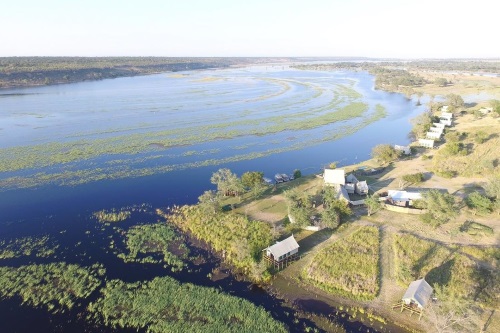 chobe river camp omgeving camp.jpg