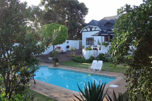 walker bay manor zwembad.jpg