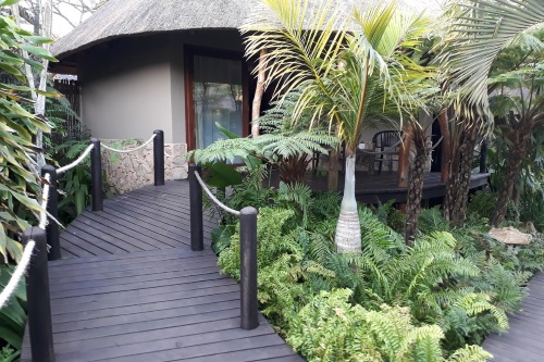 lodge afrique huisjes.jpg