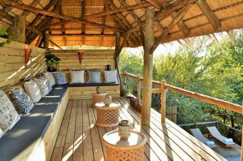 chobe bakwena lodge chill out.jpg