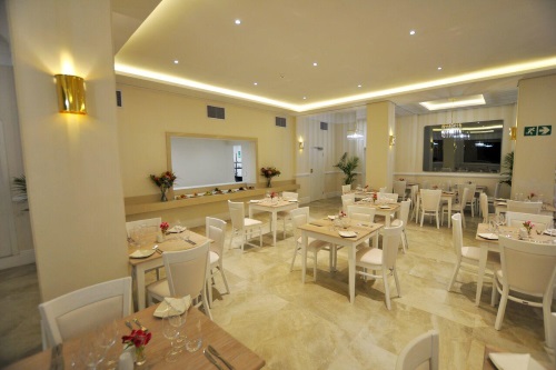 hotel 40 on burg restaurant.jpg