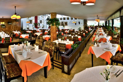 sentrim boulevard hotel restaurant.png