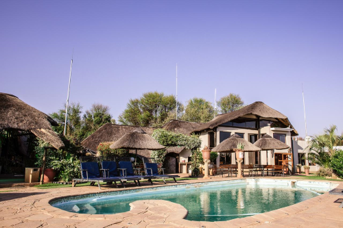 heja game lodge zwembad.png