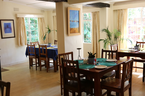 travellers guest house ontbijtruimte.png