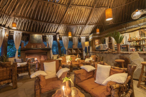 kibo safari camp bar.png