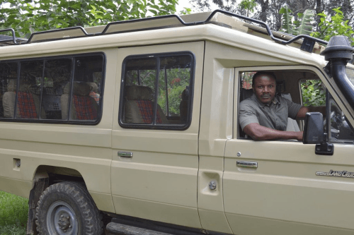 safari voertuig tanzania jenman 004.png