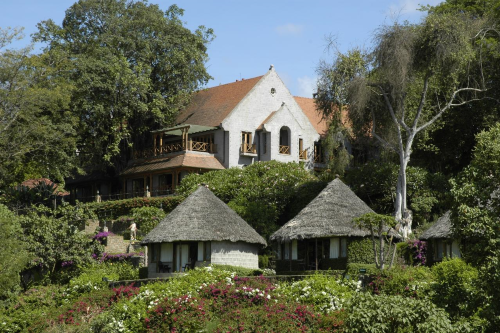 arusha serena hotel hoofdgebouw buitenkant.png