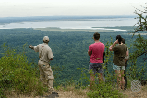 lake manyara serena safari lodge uitzicht tijdens wandeling.png