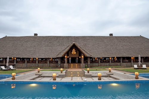 lake manyara kilimamoja lodge buitenkant.png