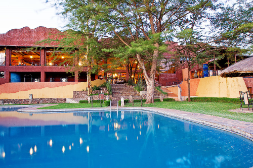 serengeti sopa lodge zwembad.png