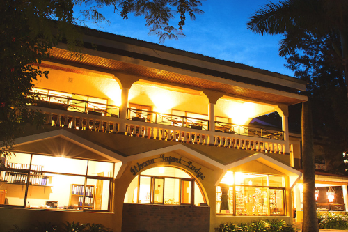 ilboru safari lodge buitenkant.png