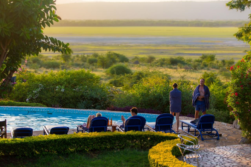 manyara wildlife safari camp zwembad.png