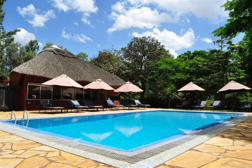 ngorongoro farmhouse zwembad.png