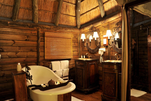 selous serena camp badkamer.png