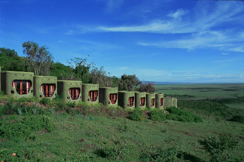 mara serena safari lodge kamer buitenkant.png