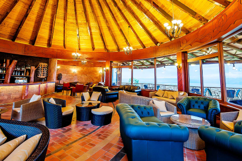 lake nakuru sopa lodge lounge bar.png