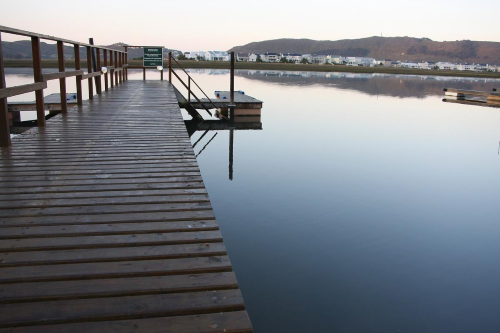 gooderson kynsna chalets lagoon.png