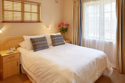gooderson kynsna chalets slaapkamer.png