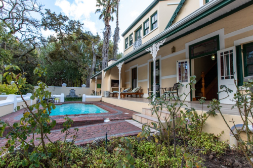 evergreen lodge tuin 2.png