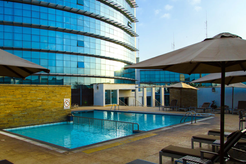 the boma nairobi zwembad.png