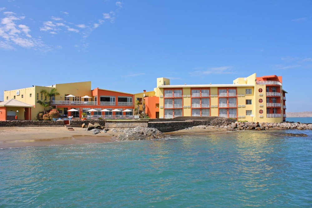 luderitz nest hotel voorkant.png