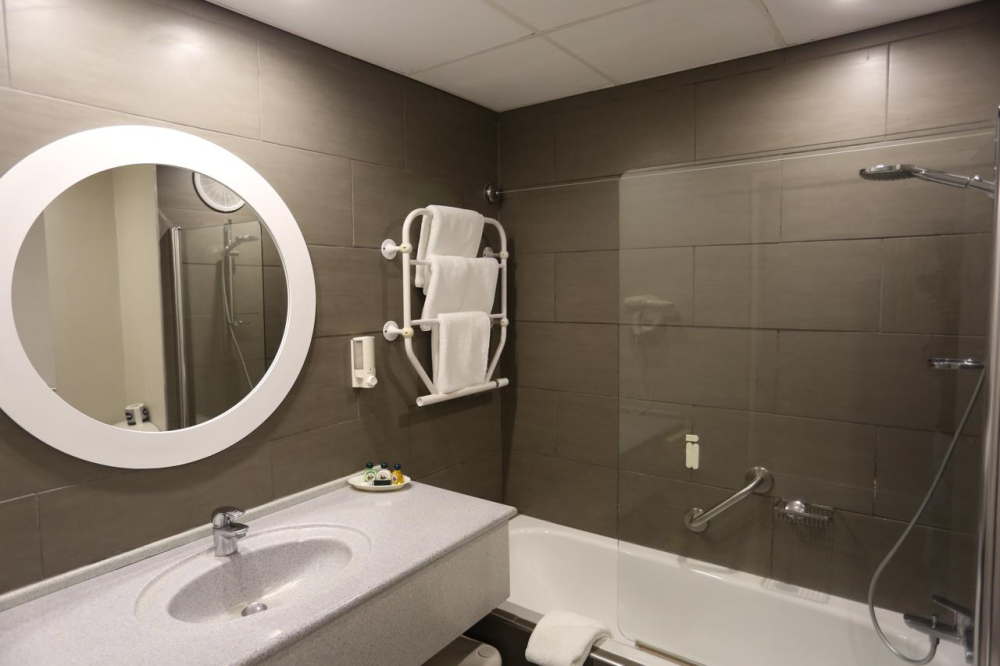 luderitz nest hotel badkamer.png