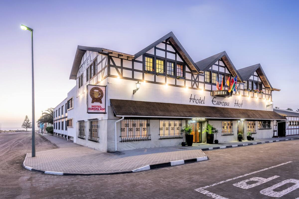 europa hof hotel voorkant.png