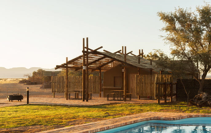 bushman's desert camp 003.jpg