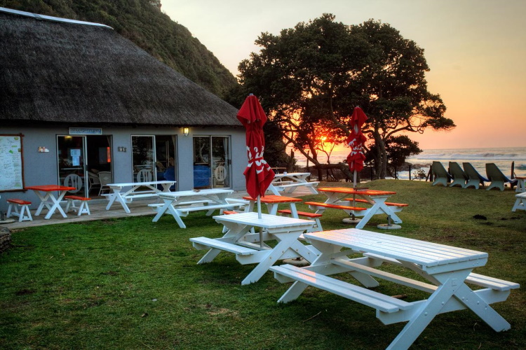 ocean view hotel avond 2.jpg