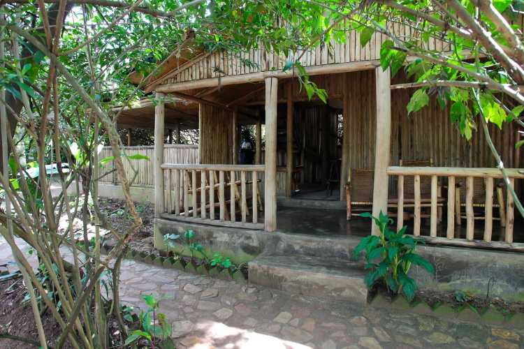 wagtail eco camp gebouwtje.jpg