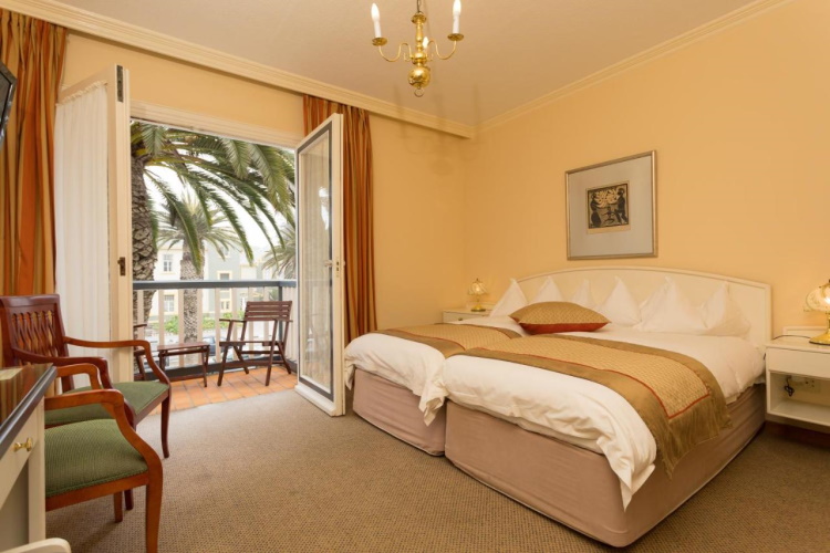 hansa hotel kamer.jpg