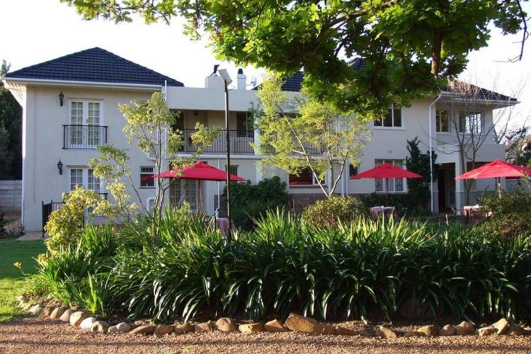 rivierbos guest house voorkant.jpg