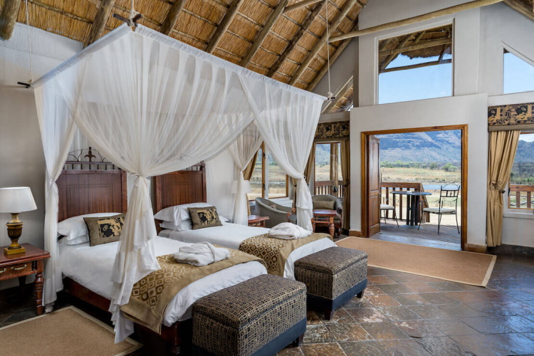 hanglip mountain lodge kamer 001.jpg
