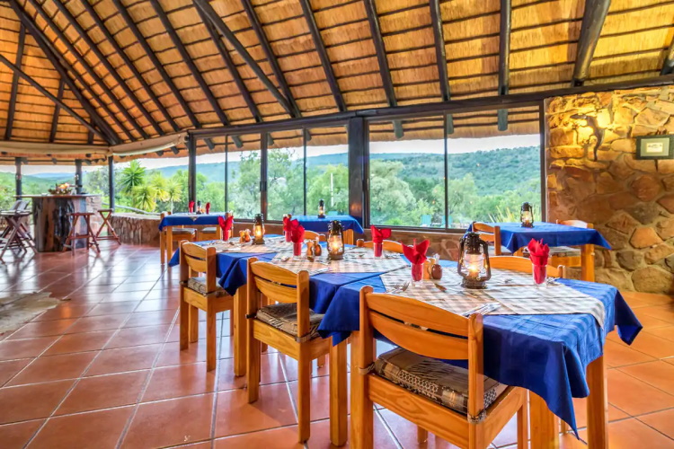 iketla lodge restaurant restaurant.jpg
