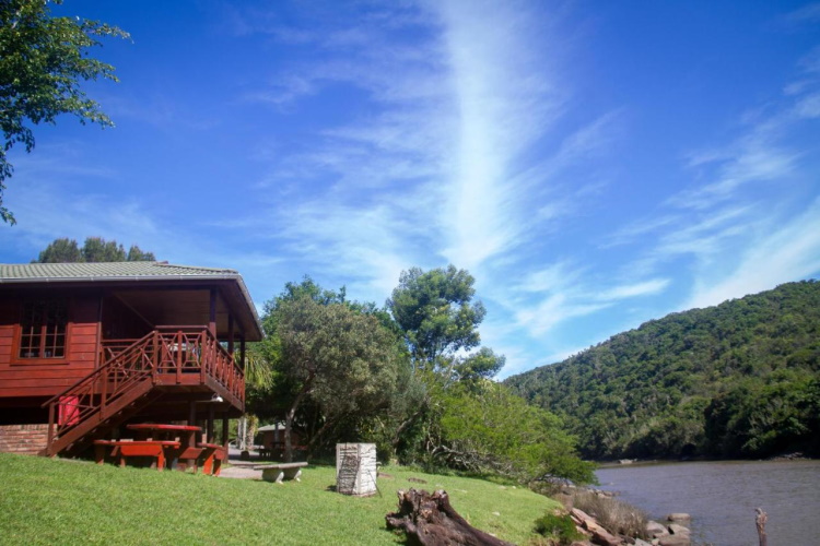 areena riverside resort 001.jpg