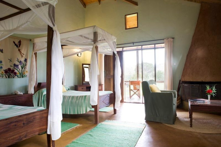 tloma lodge kamer.jpg