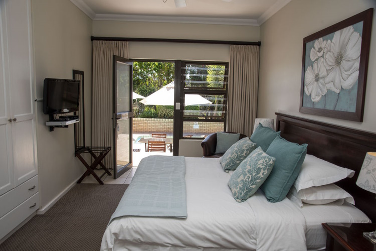 amber guest lodge kamer.jpg