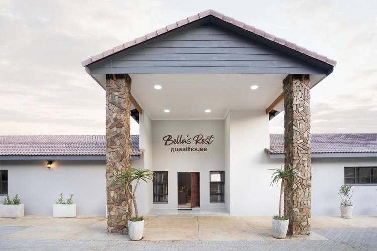bella's rest guesthouse voorkant.jpg