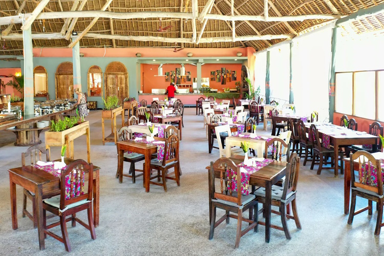 zanzibar bay resort & spa restaurant.jpg