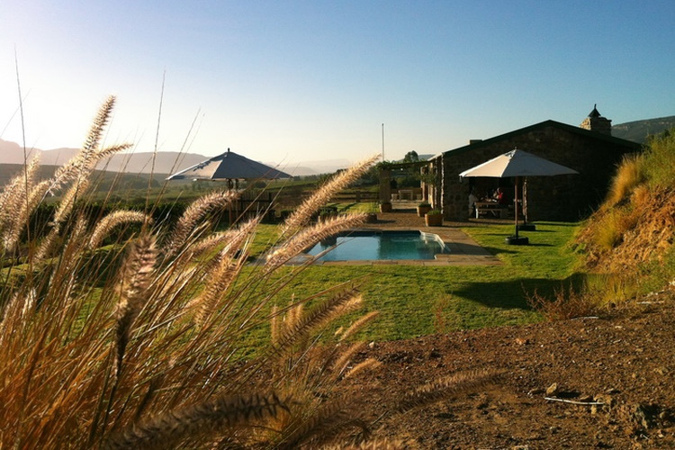 highlanders lodge & campsite terrein.jpg