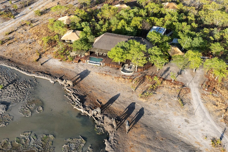 hideaways camp kuzuma vanuit de lucht.webp