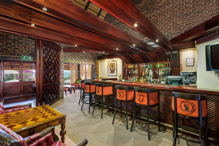 hazyview sun hotel bar.webp