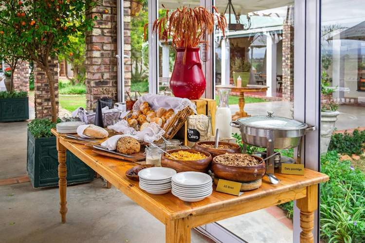 mooiplaas guest house ontbijt.webp